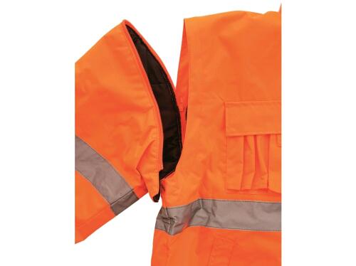 6646_1110 007 200 00 LEEDS_3